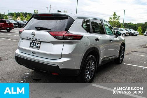 Brilliant Silver Metallic 2024 Nissan Rogue S