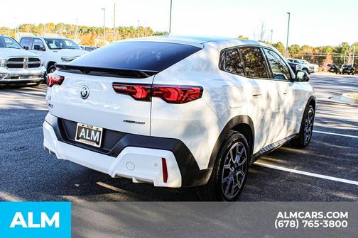 2025 BMW X2 xDrive28i