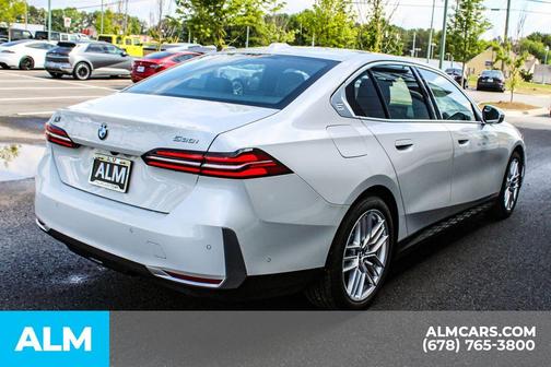 2025 BMW 530 i
