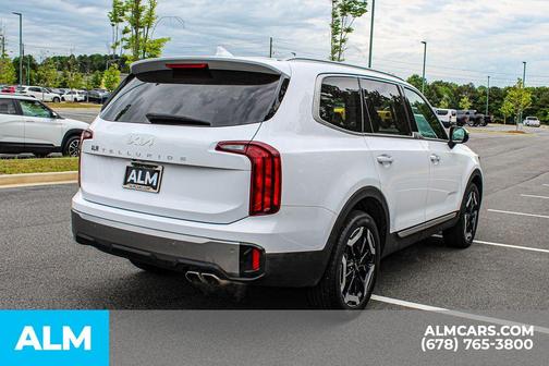Glacial White Pearl 2025 Kia Telluride S