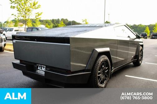 2024 Tesla Cybertruck Cyberbeast