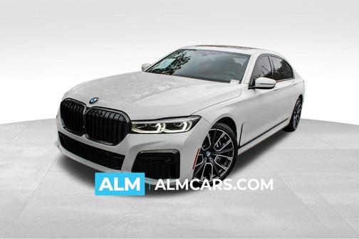 2022 BMW 740 i