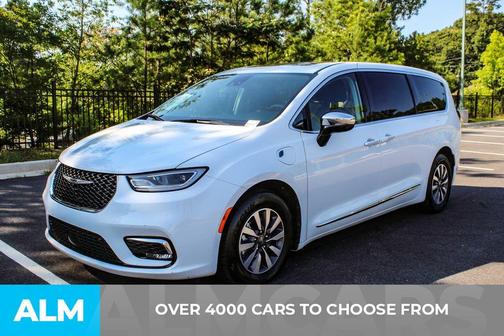 2023 Chrysler Pacifica Hybrid Limited