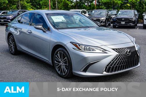 2024 Lexus ES 300h Luxury