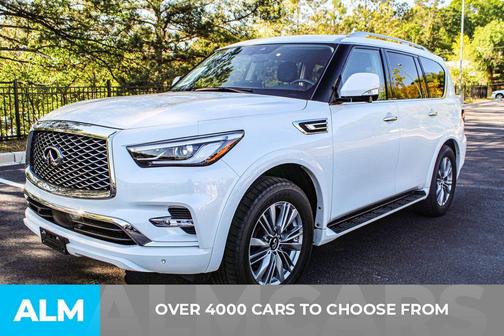 2022 INFINITI QX80 Luxe