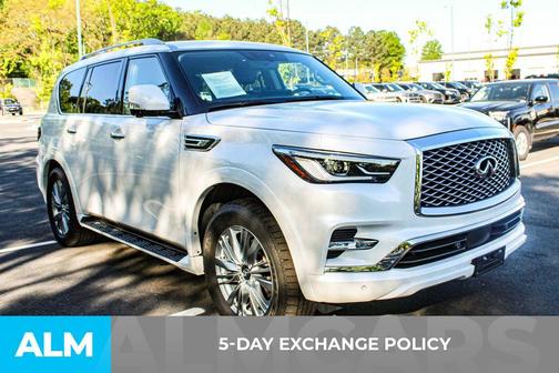 2022 INFINITI QX80 Luxe