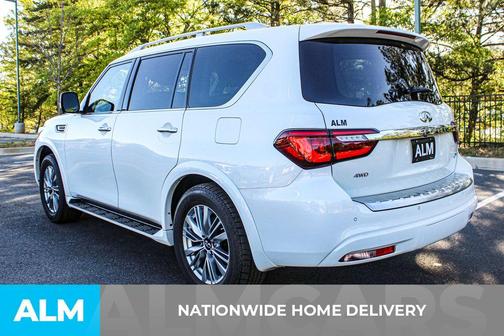 2022 INFINITI QX80 Luxe