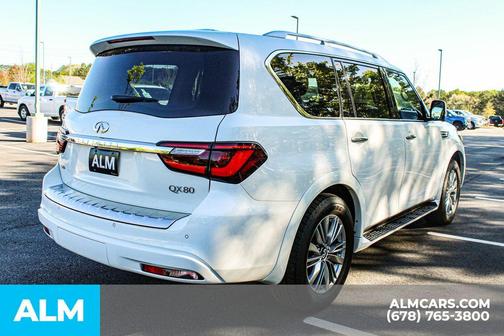 2022 INFINITI QX80 Luxe