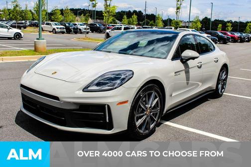 2025 Porsche Panamera E-Hybrid 4