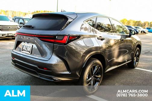 2025 Lexus NX 450h+ Luxury