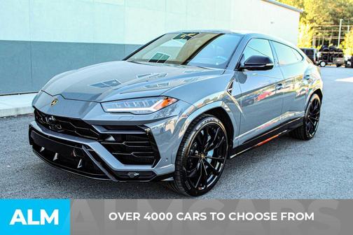 2022 Lamborghini Urus Base