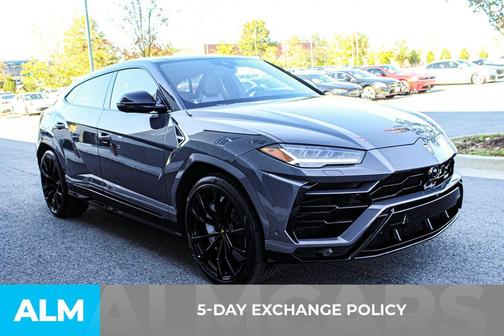 2022 Lamborghini Urus Base
