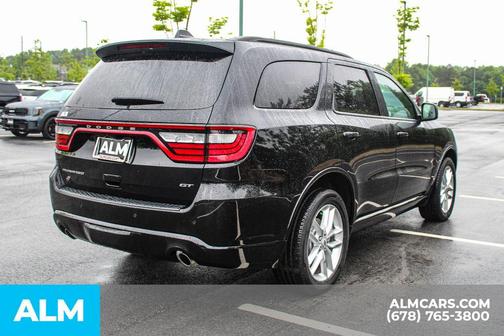 DB Black Crystal Clearcoat 2025 Dodge Durango GT