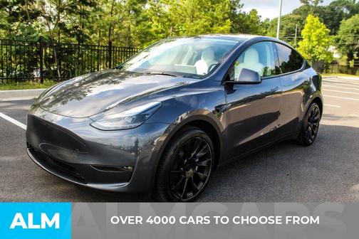 2023 Tesla Model Y Long Range