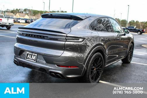 2025 Porsche Cayenne GTS