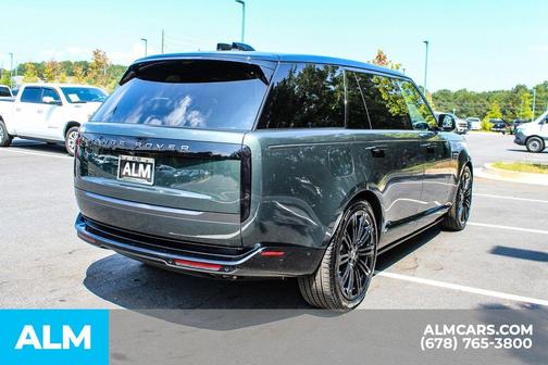 2025 Land Rover Range Rover AUTOBIOGRAPHY