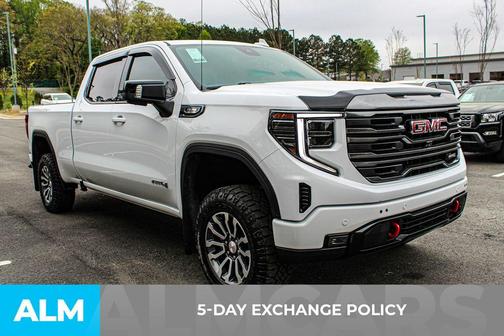 2023 GMC Sierra 1500 AT4