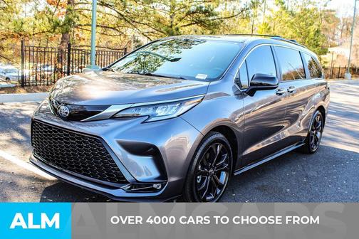 2022 Toyota Sienna XSE 7 Passenger