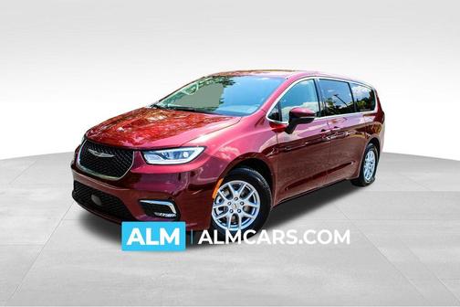 2023 Chrysler Pacifica Touring-L