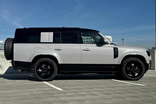 2026 Land Rover Defender X-Dynamic SE