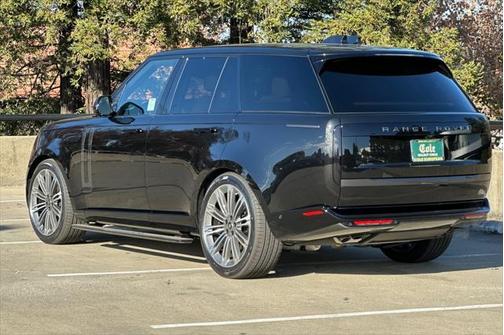 2025 Land Rover Range Rover P530 SE