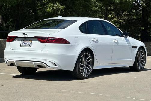 2024 Jaguar XF R-Dynamic SE