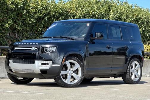 2024 Land Rover Defender P500 SE