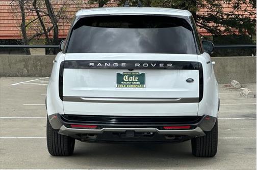 2023 Land Rover Range Rover P530 SE