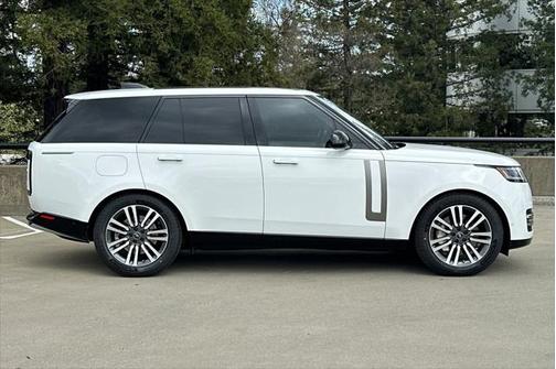 2023 Land Rover Range Rover P530 SE