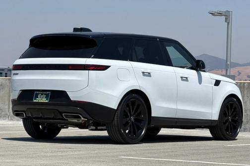 2025 Land Rover Range Rover Sport P360 SE