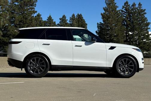 2025 Land Rover Range Rover Sport P360 S