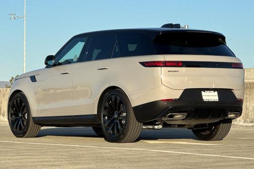 2025 Land Rover Range Rover Sport P360 SE