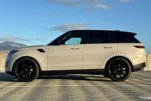 2025 Land Rover Range Rover Sport P360 SE