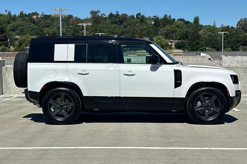 Fuji White 2026 Land Rover Defender P400 X-Dynamic SE