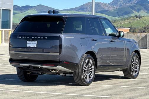 2026 Land Rover Range Rover P530 SE