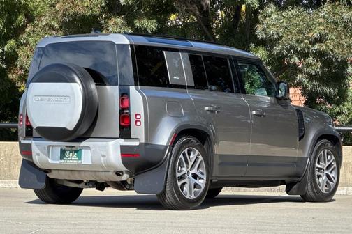 2024 Land Rover Defender P400 S