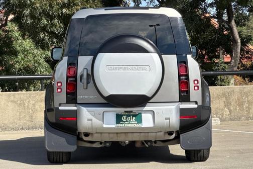 2024 Land Rover Defender P400 S