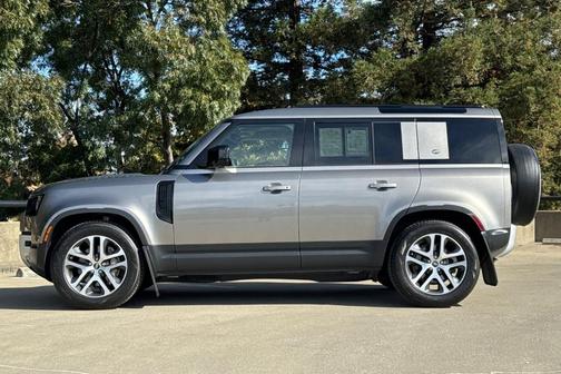 2024 Land Rover Defender P400 S