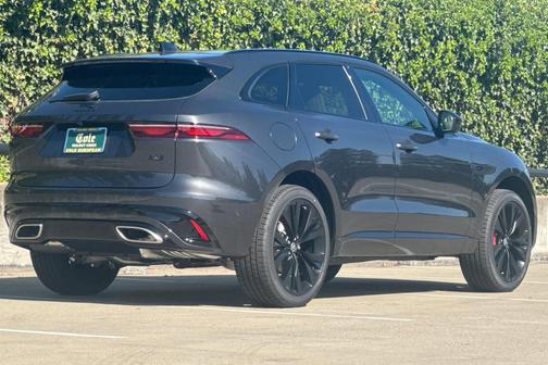 2026 Jaguar F-PACE P400 R-Dynamic S