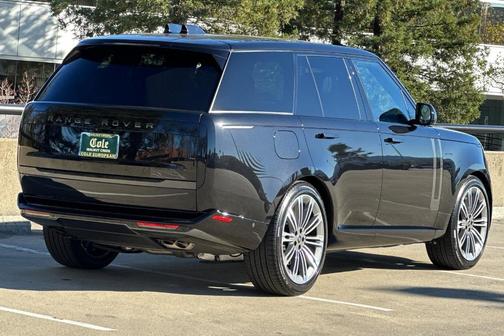 2025 Land Rover Range Rover P530 SE