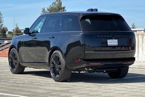 Santorini Black 2026 Land Rover Range Rover P530 SE