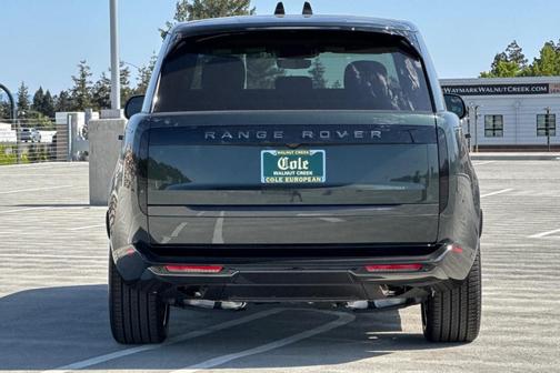 2025 Land Rover Range Rover P400 SE