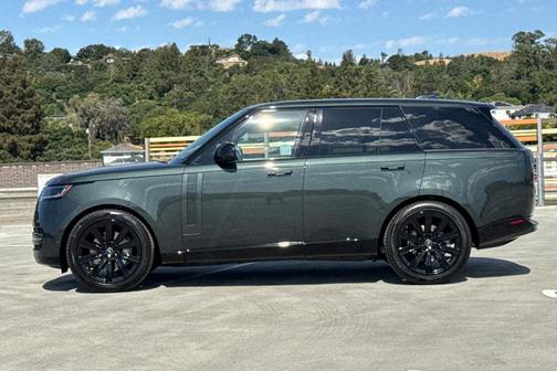 2025 Land Rover Range Rover P400 SE