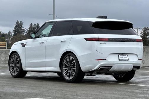 2026 Land Rover Range Rover Sport 5.0 Supercharged Dynamic