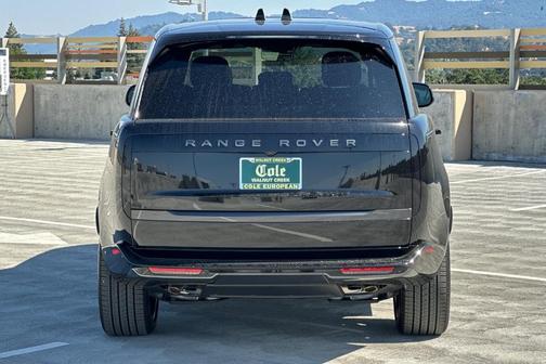 2025 Land Rover Range Rover P530 SE 7 Seat