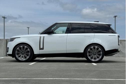 2025 Land Rover Range Rover P530 SE