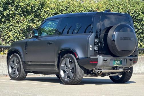 2023 Land Rover Defender 90 Carpathian Edition