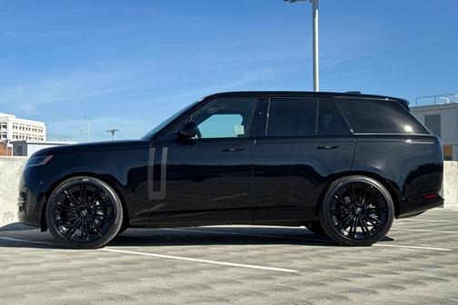 2025 Land Rover Range Rover P400 SE