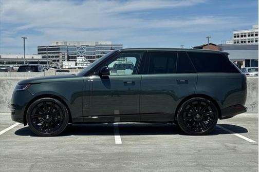 2025 Land Rover Range Rover P530 SE