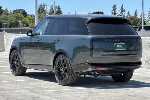 2025 Land Rover Range Rover P530 SE